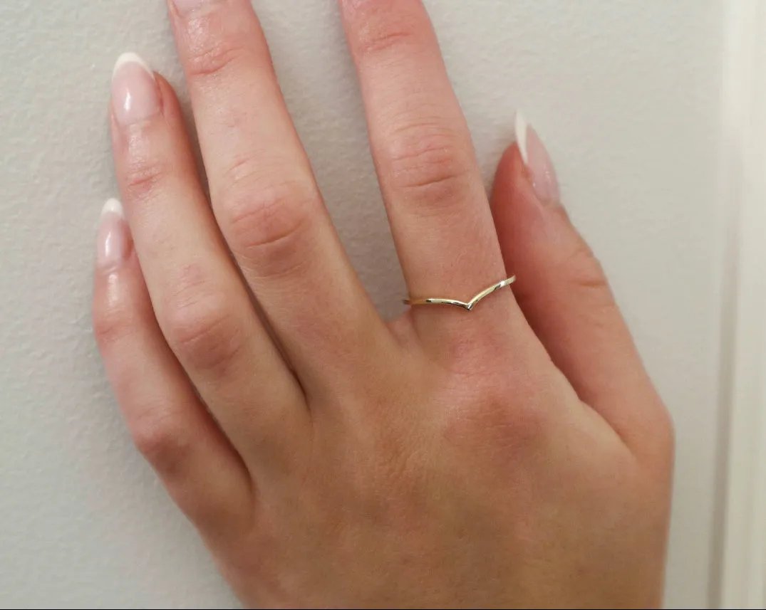 10k Gold Arrow Ring