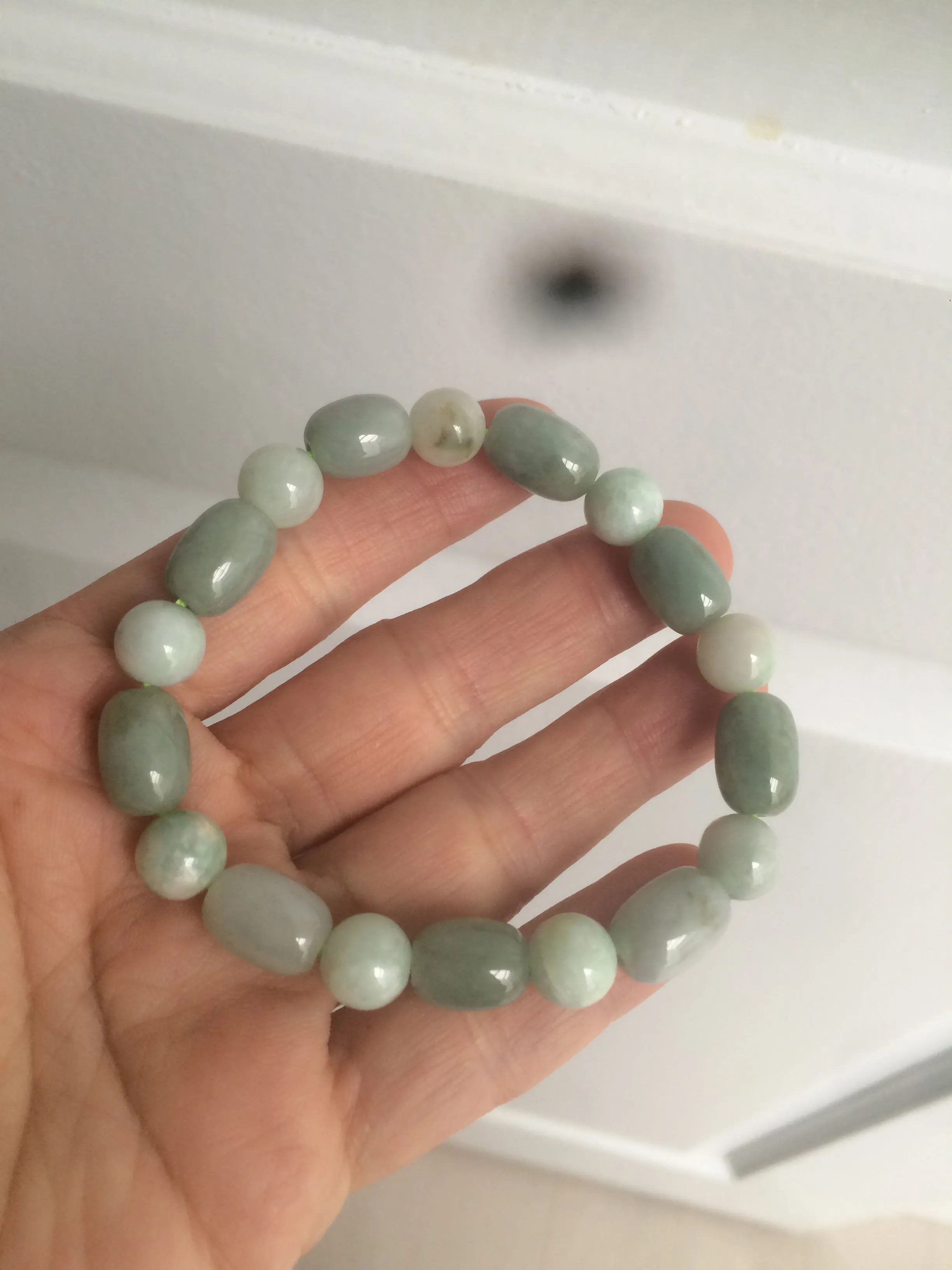 12x8.7mm 100% natural  type A green/dark green/white olive jadeite jade bead bracelet D73