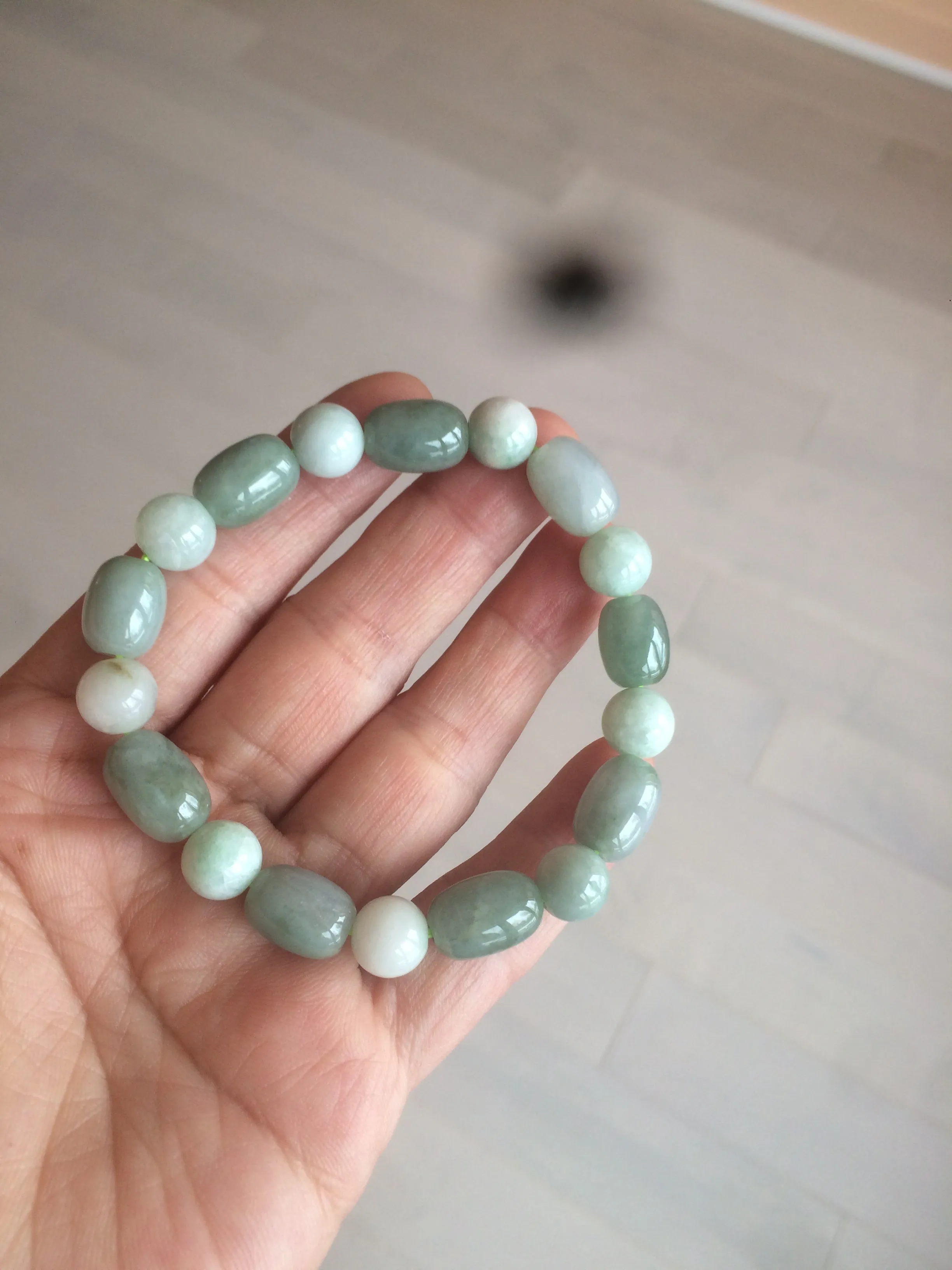 12x8.7mm 100% natural  type A green/dark green/white olive jadeite jade bead bracelet D73