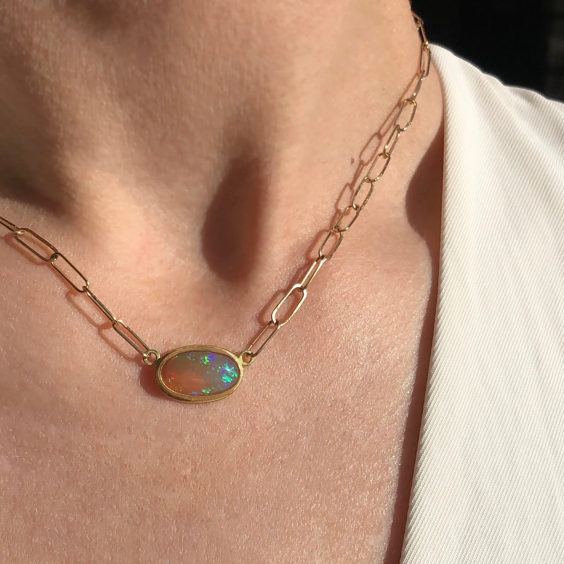 3 ct green opal and 18kt handmade chain necklace