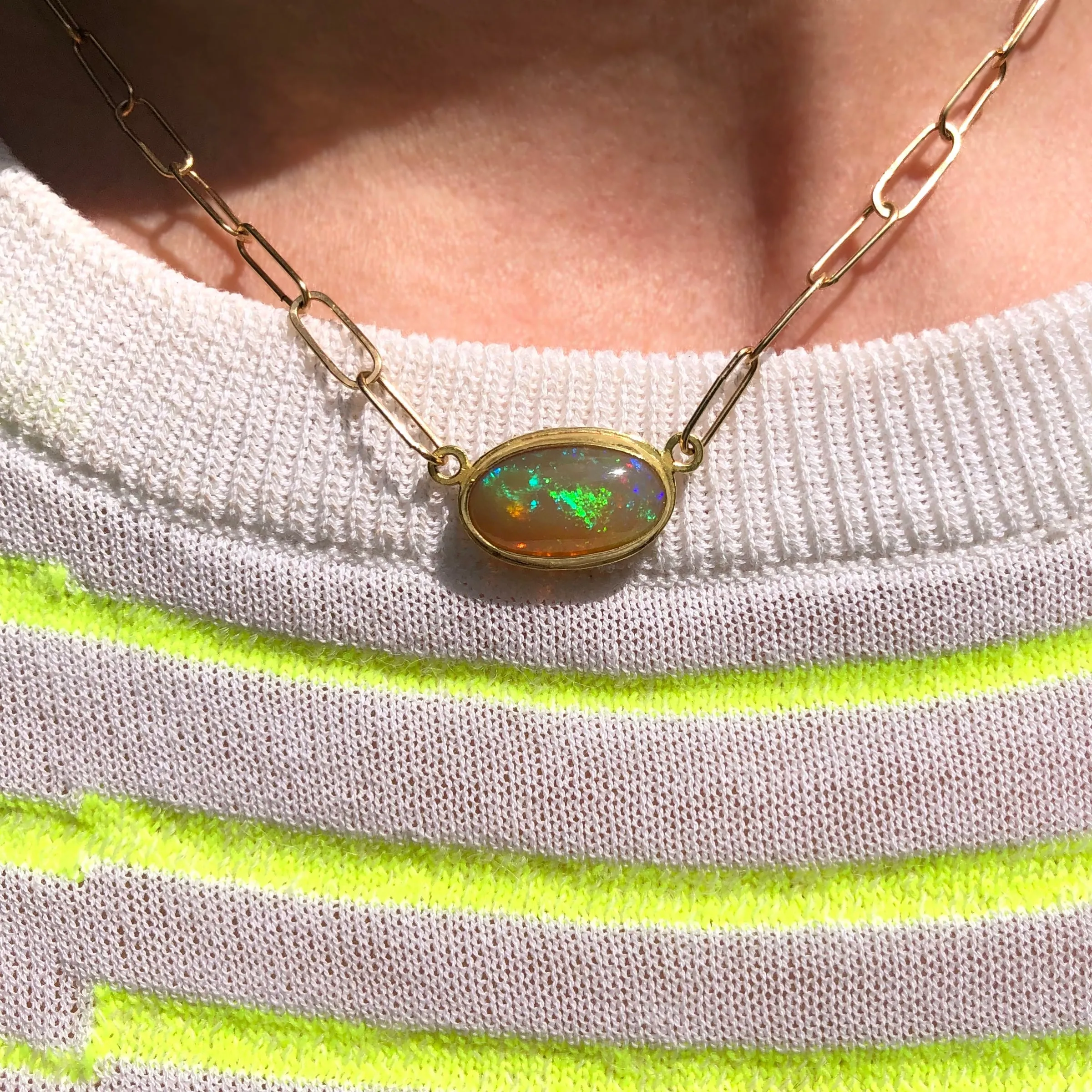 3 ct green opal and 18kt handmade chain necklace