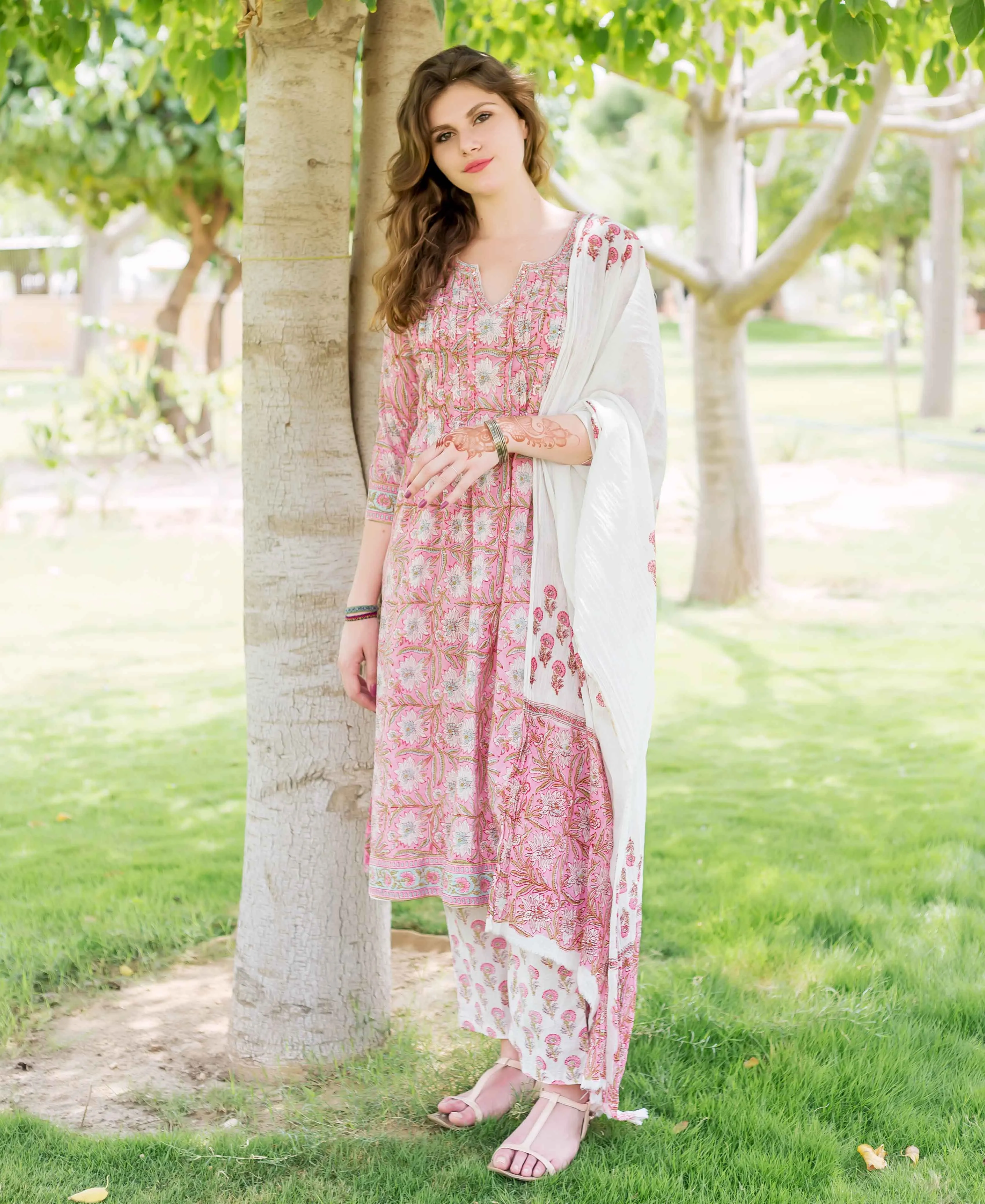 Alyssa Straight Cut Printed Pink Kurta