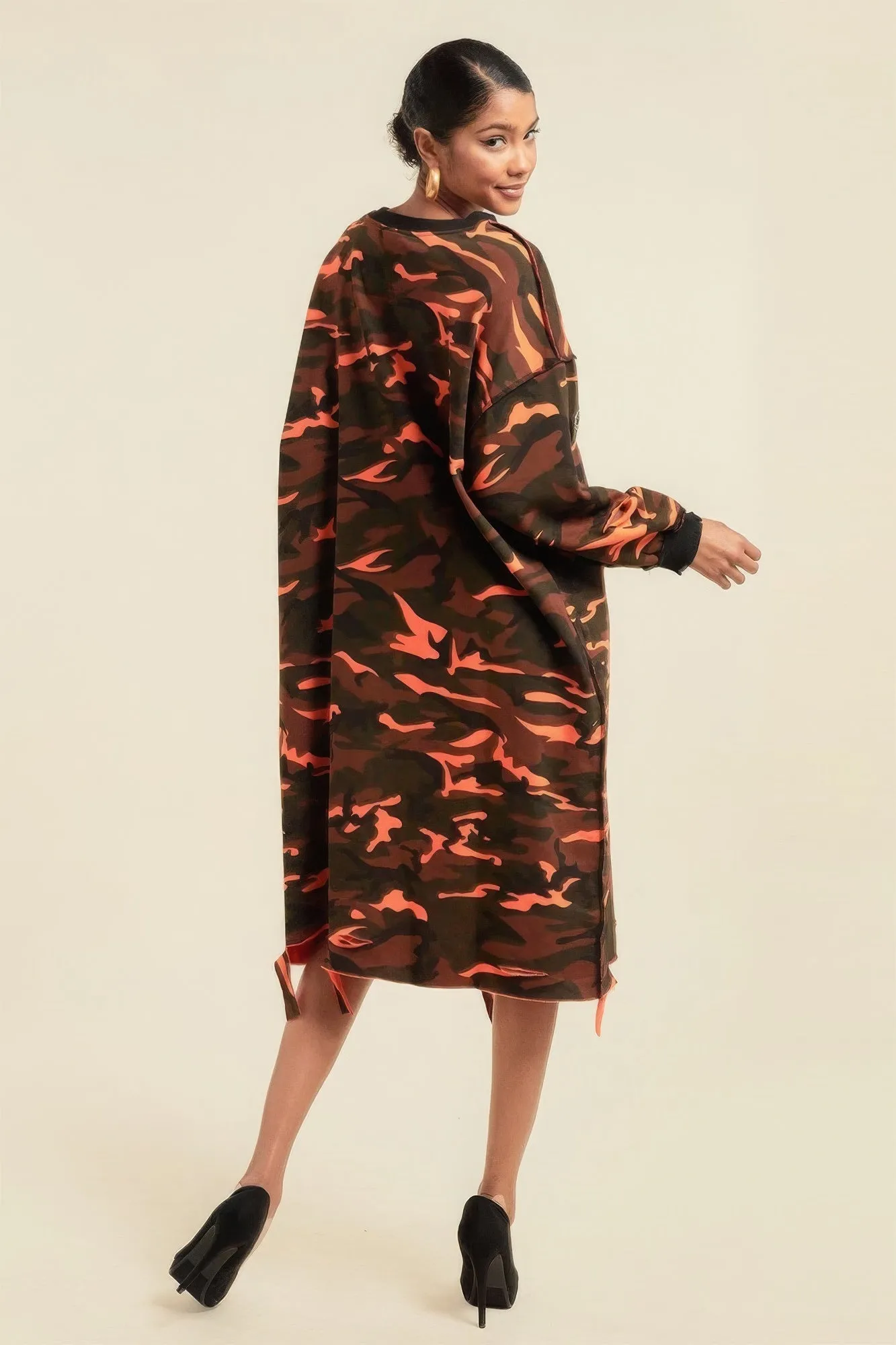 Camouflage Printed Midi Dress With Rings