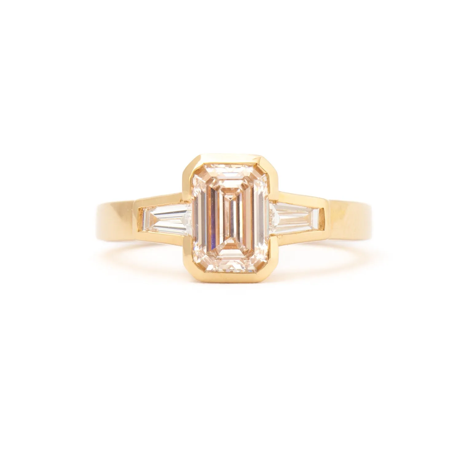 Emerald-cut Ponte Three-Stone Ring