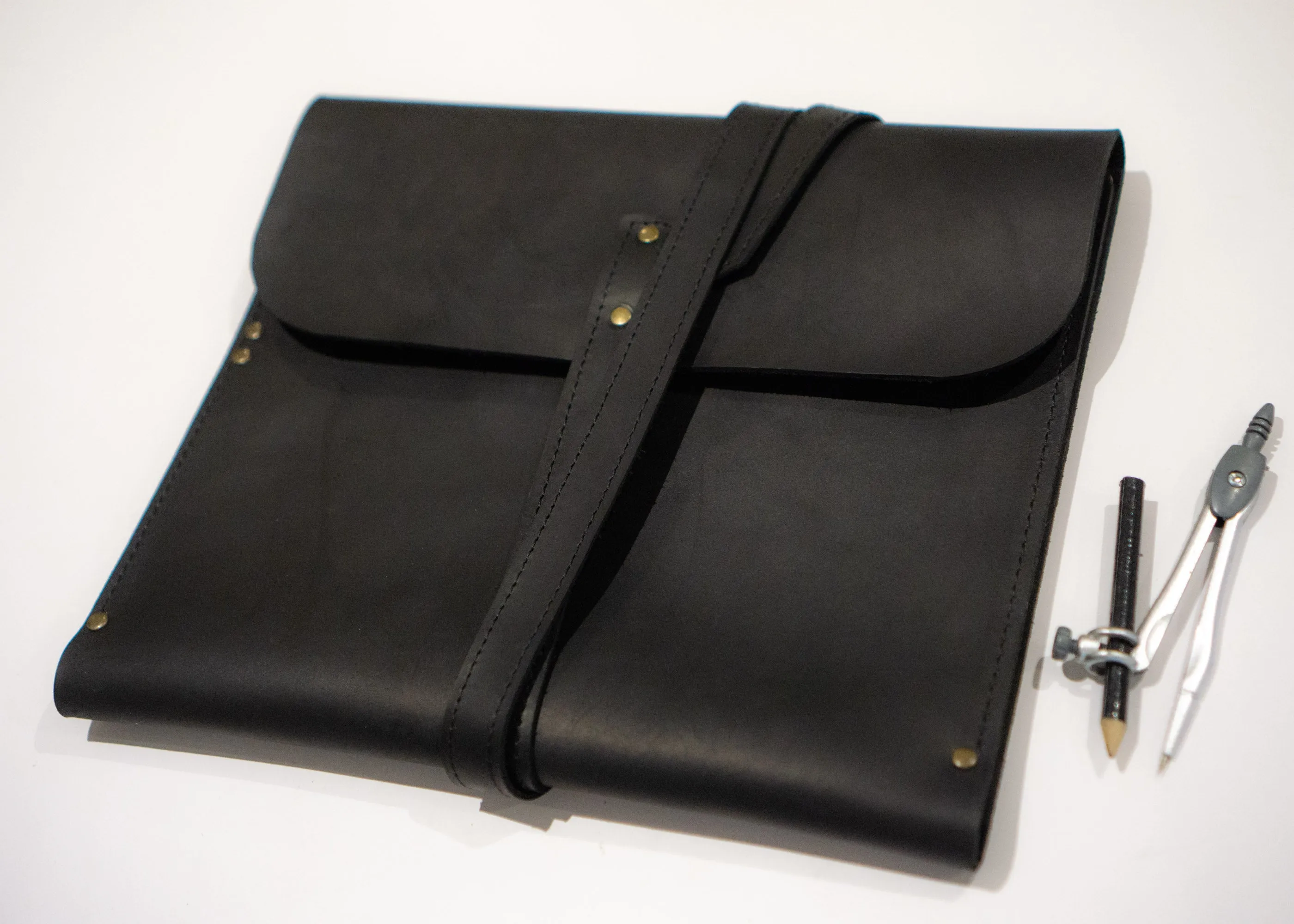 Leather Sketchbook Cover 8'' X 10'' | 8.3'' X 11.7'' Artist Gift