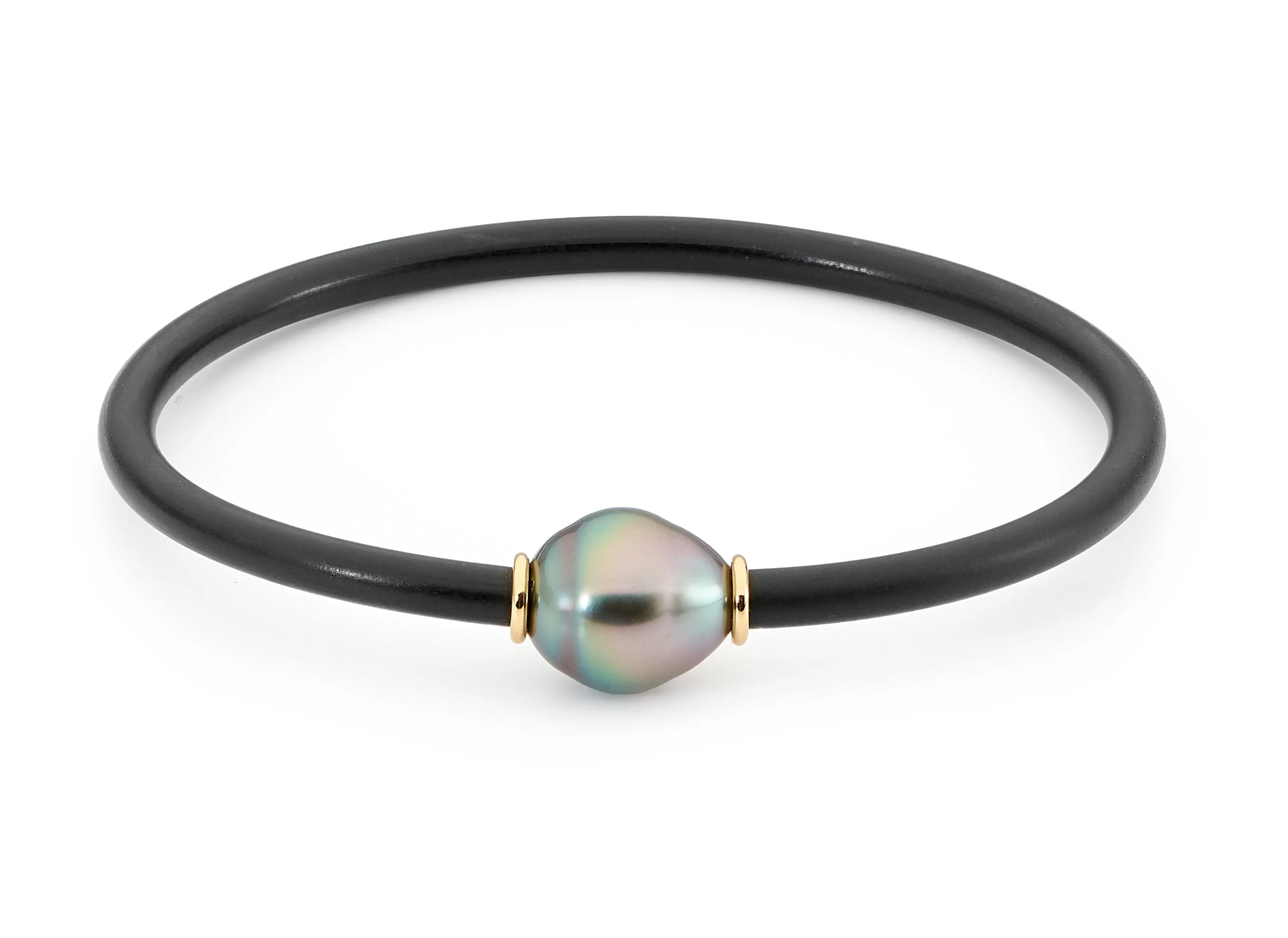 Tahitian Circle Pearl & Yellow Gold Bangle