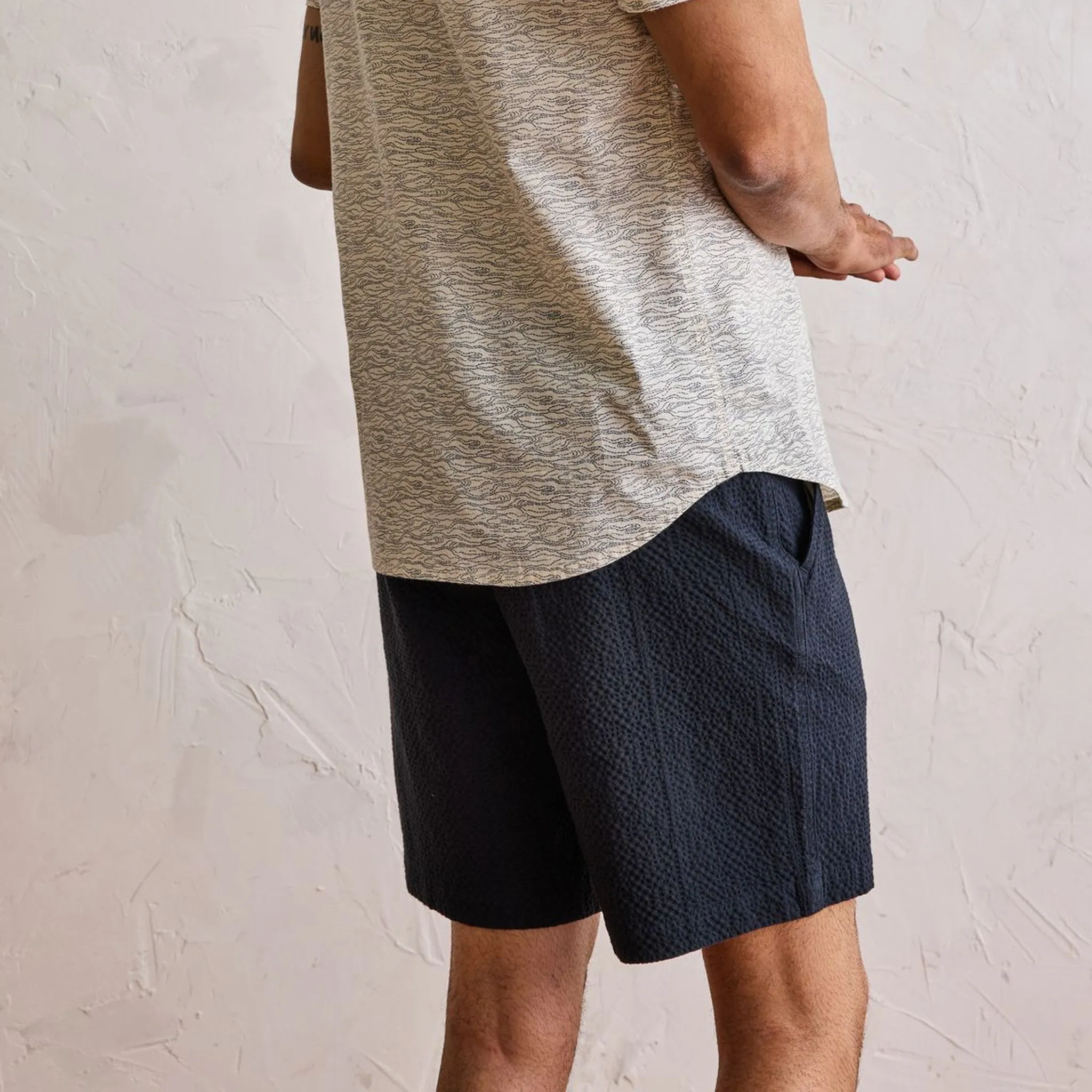 The Easy Short in Heather Navy Seersucker